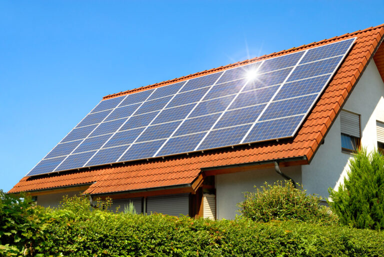 how-much-does-solar-increase-home-value